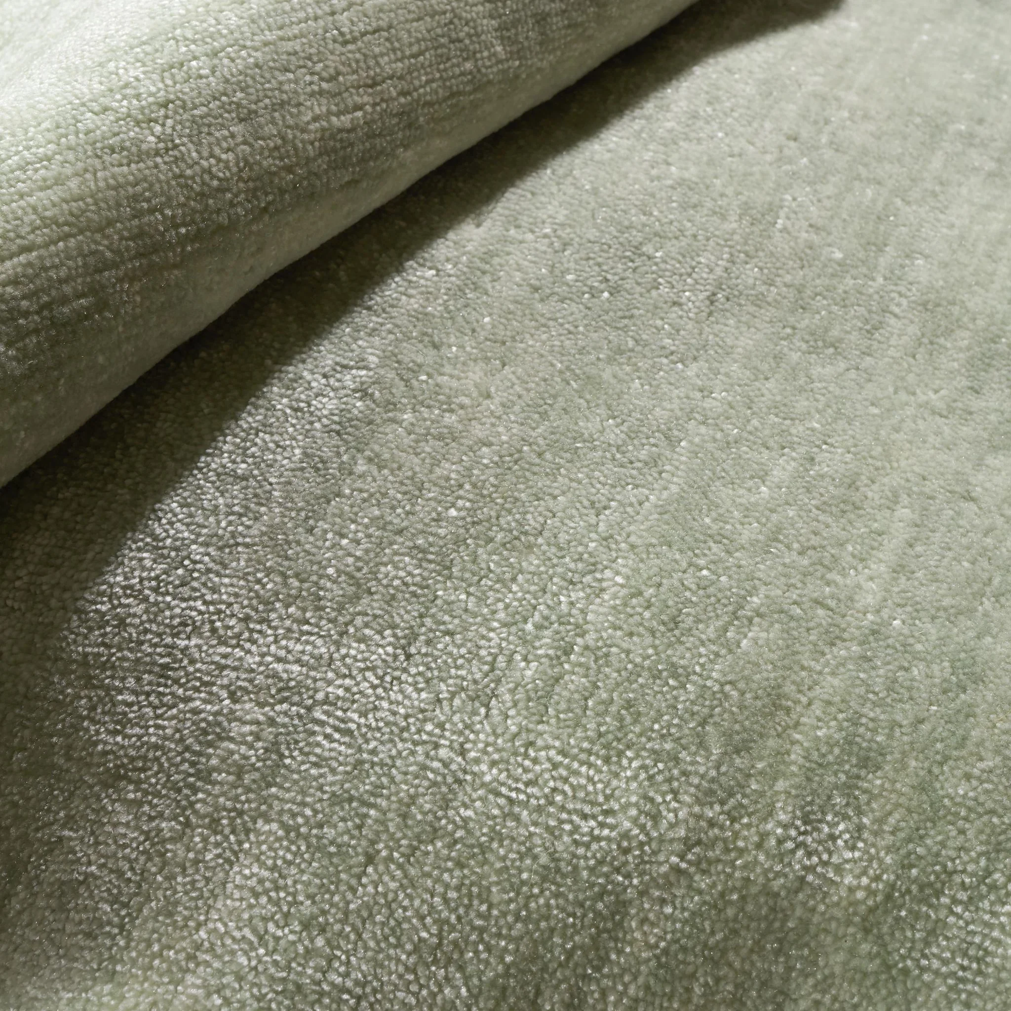 Hudson Desert Sage Hand Loom Knotted Rug - Image 3