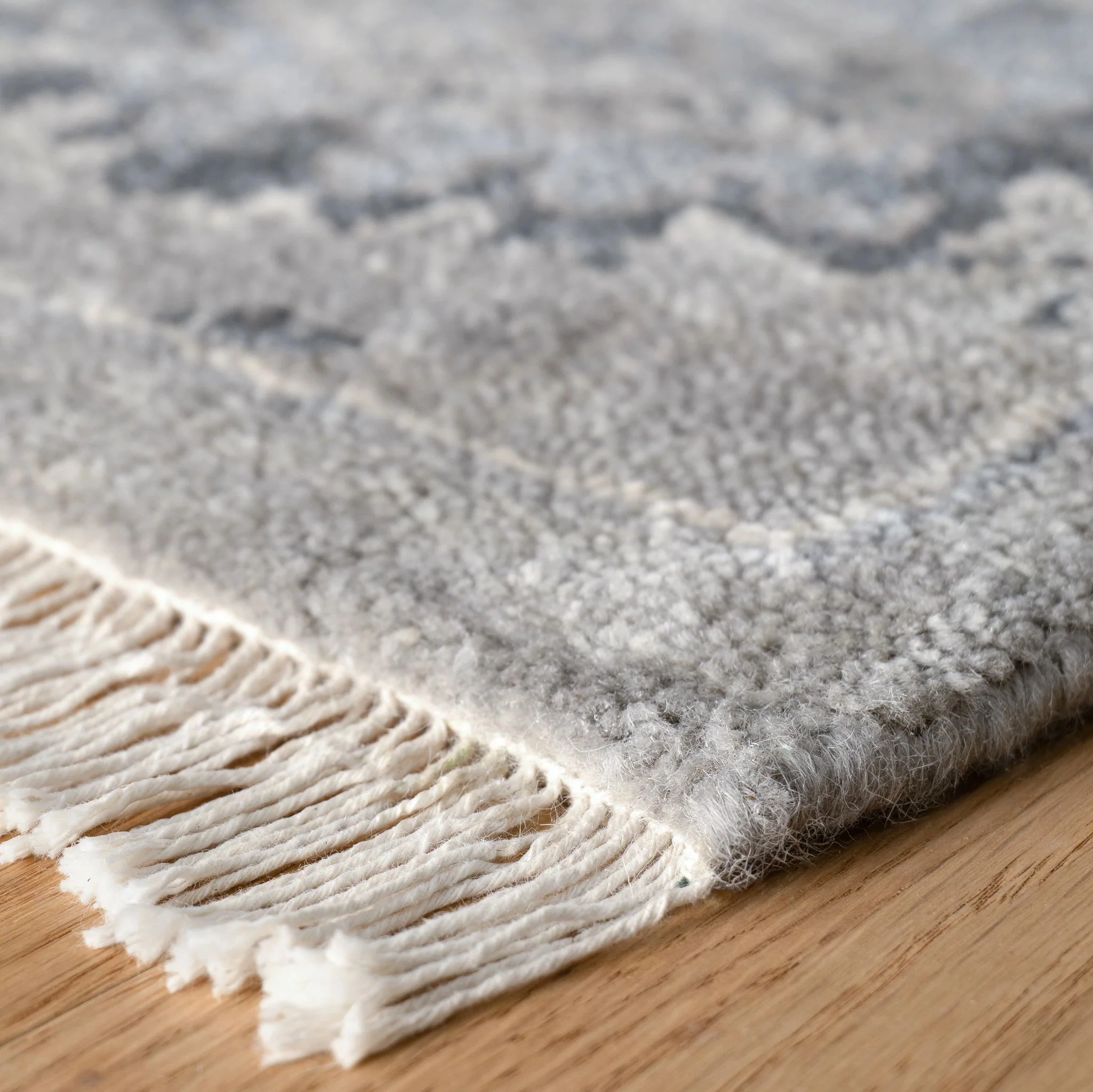 Lila Grey Hand Knotted Wool Rug - Image 2