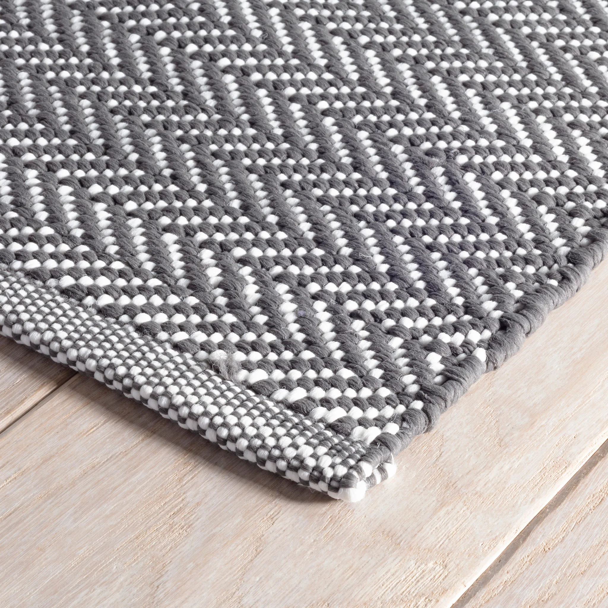 Herringbone Shale/White Handwoven Indoor/Outdoor Rug - Image 3