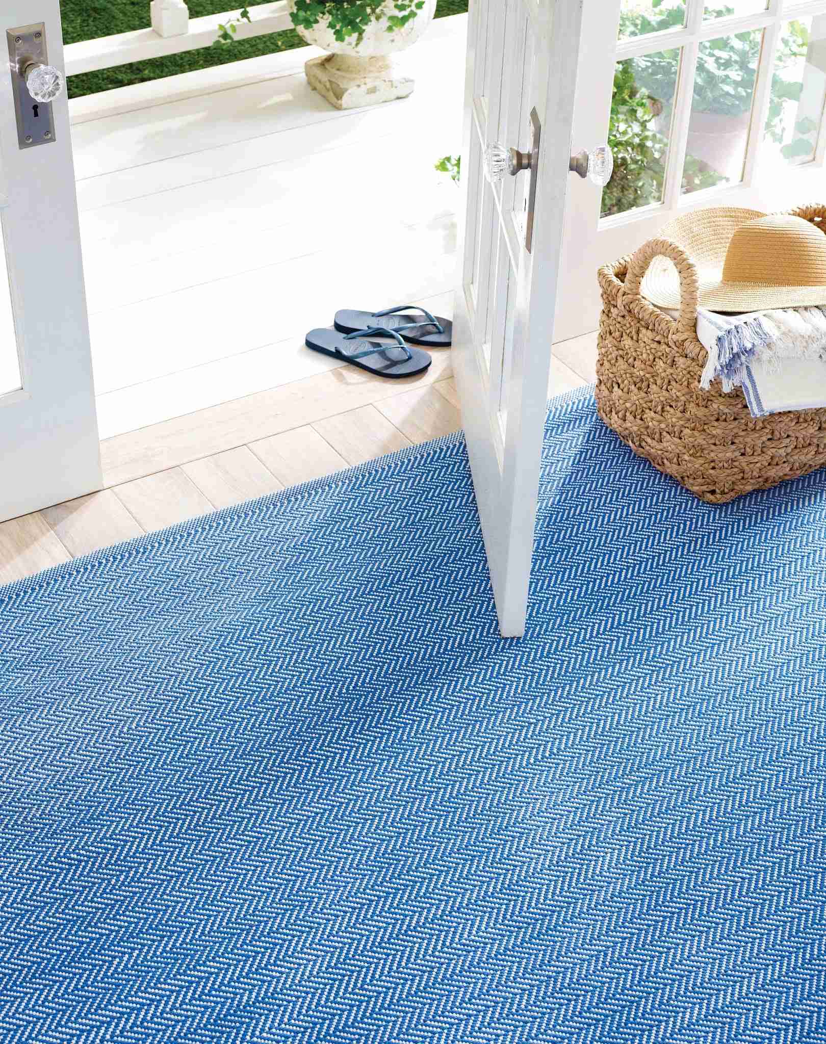 Herringbone French Blue/White Handwoven Indoor/Outdoor Rug - Image 3