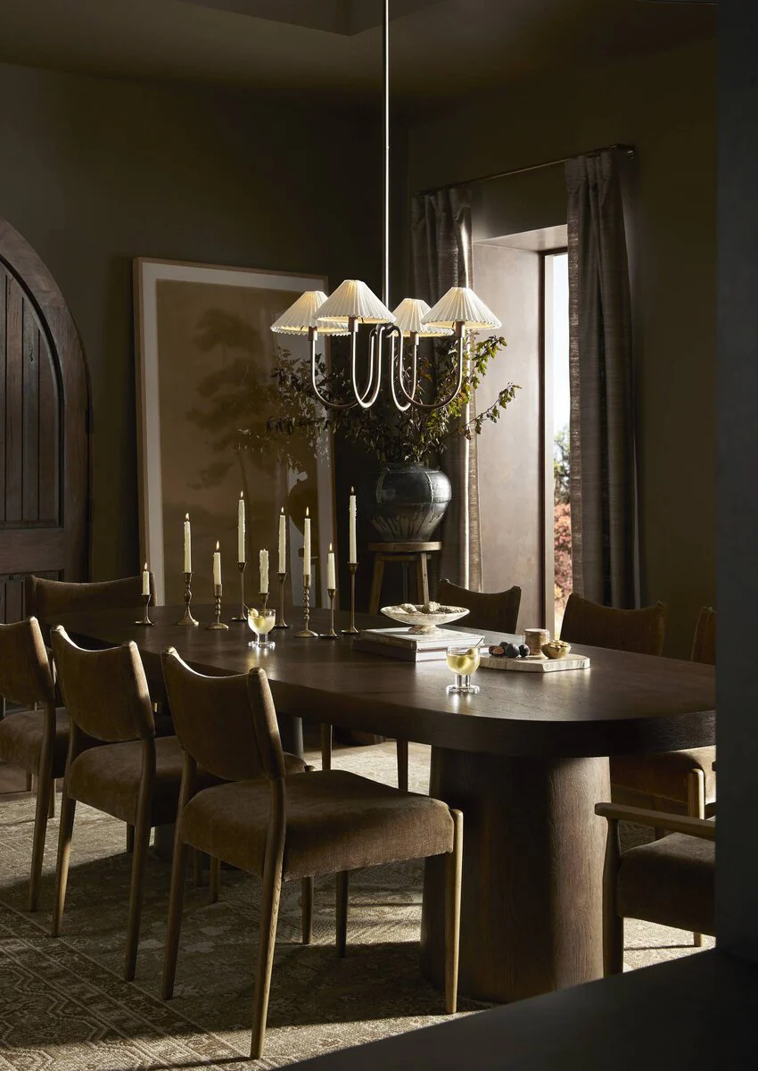 Erica Chandelier - Image 2