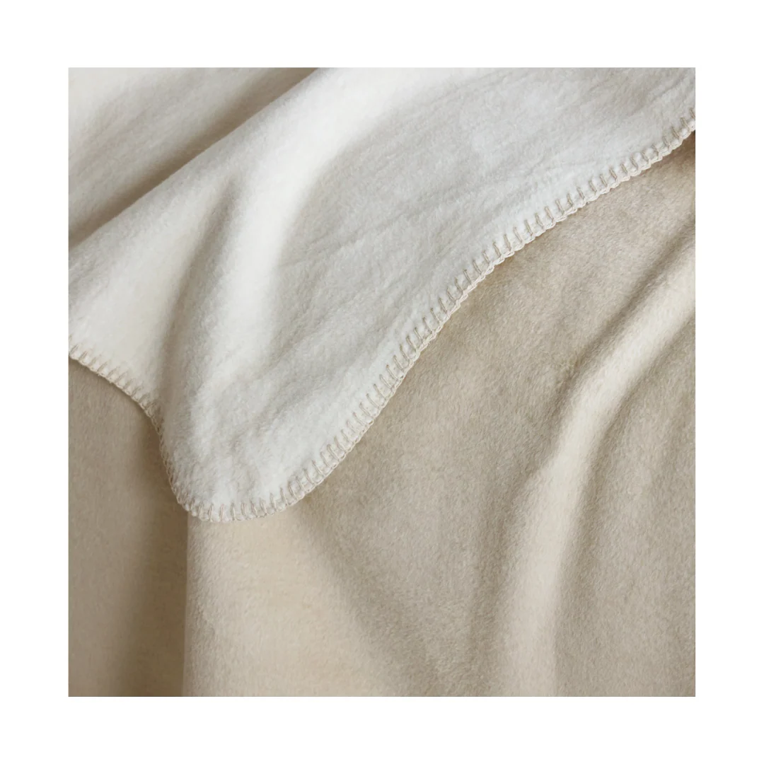 Holly Fleece Blanket, Natural - Image 3