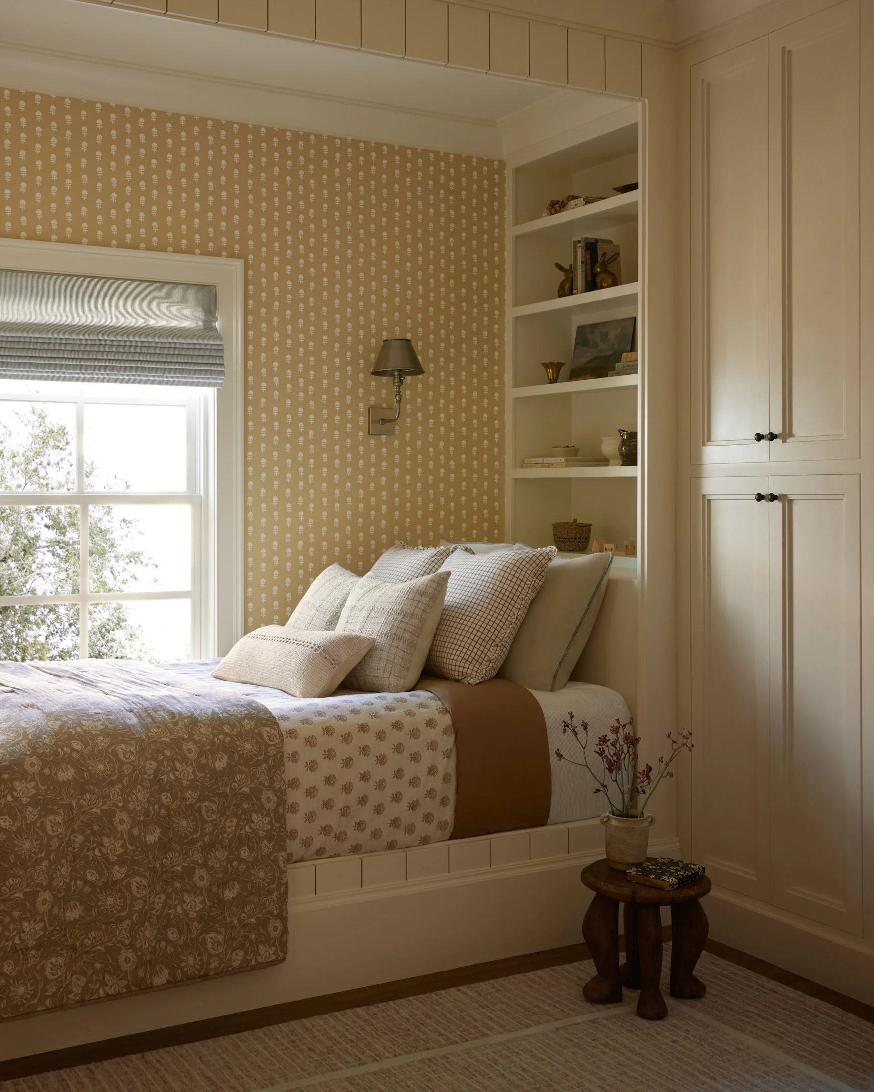 Chris Loves Julia, Dinah Ruffle Ivory / Earth Pillow - Image 3