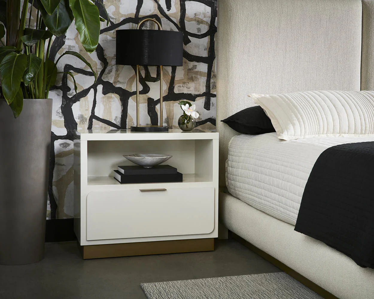 Alfred Nightstand - Image 3