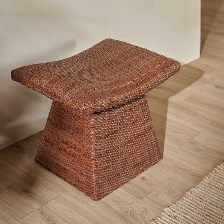 Alfie Bench - Image 2