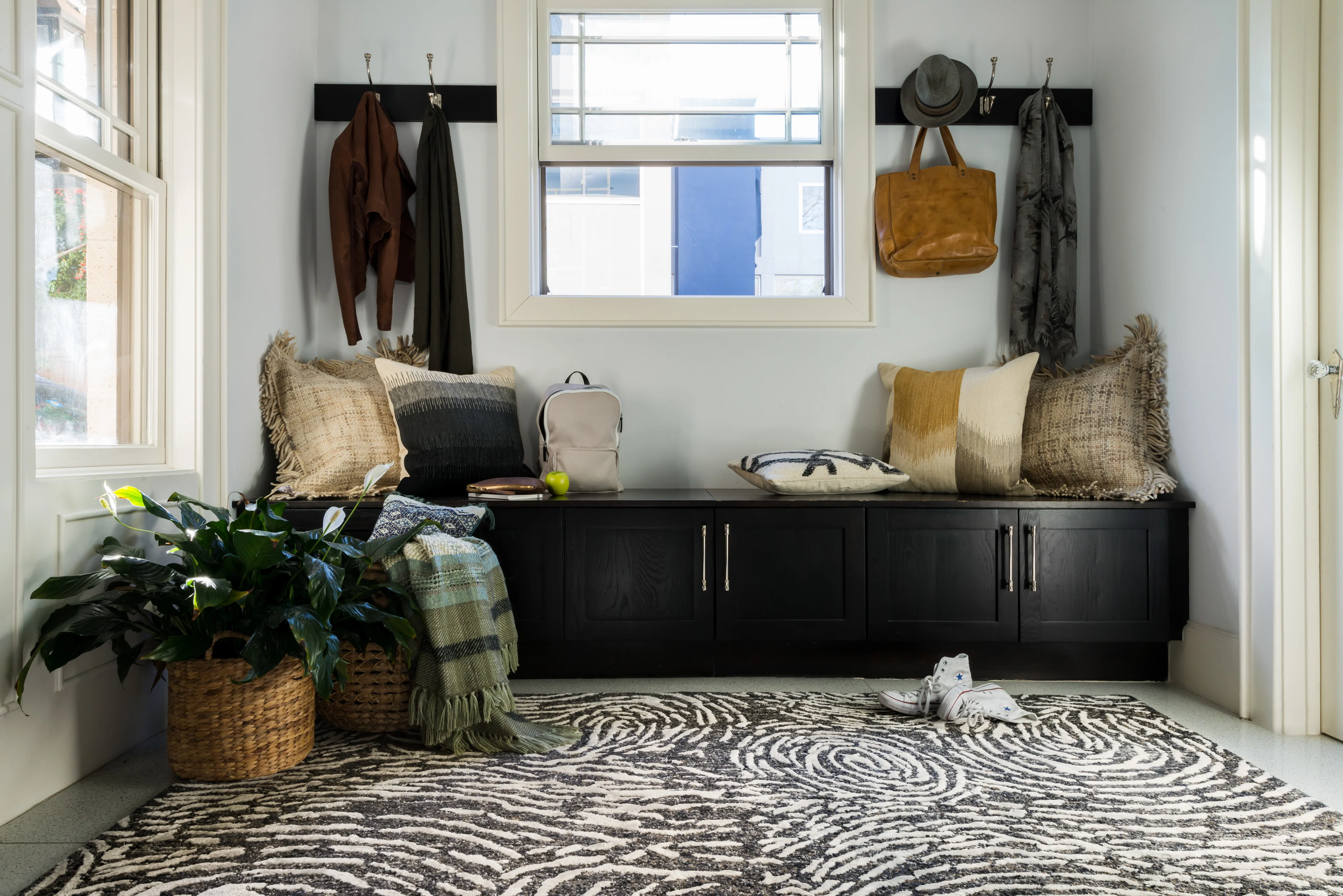 Juneau Charcoal / Silver Rug - Image 3