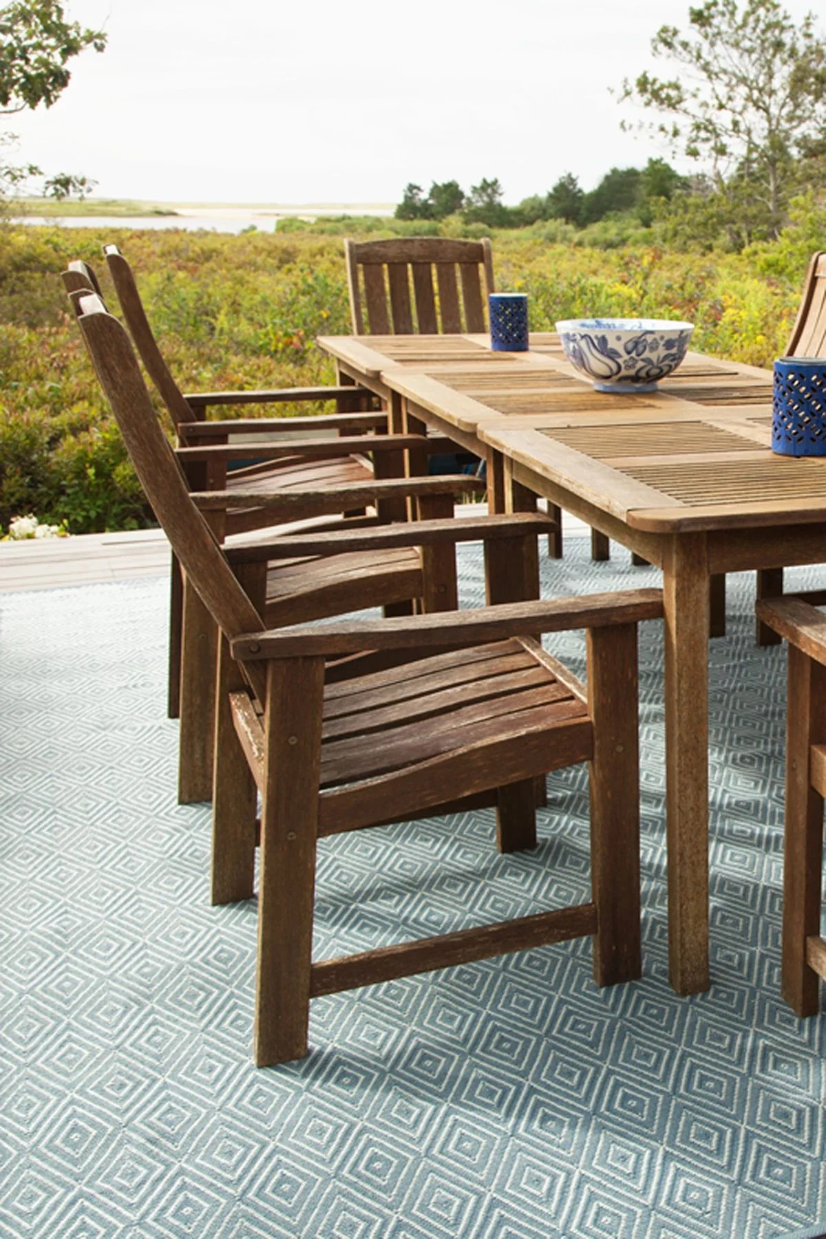 Diamond Slate/Light Blue Handwoven Indoor/Outdoor Rug - Image 3