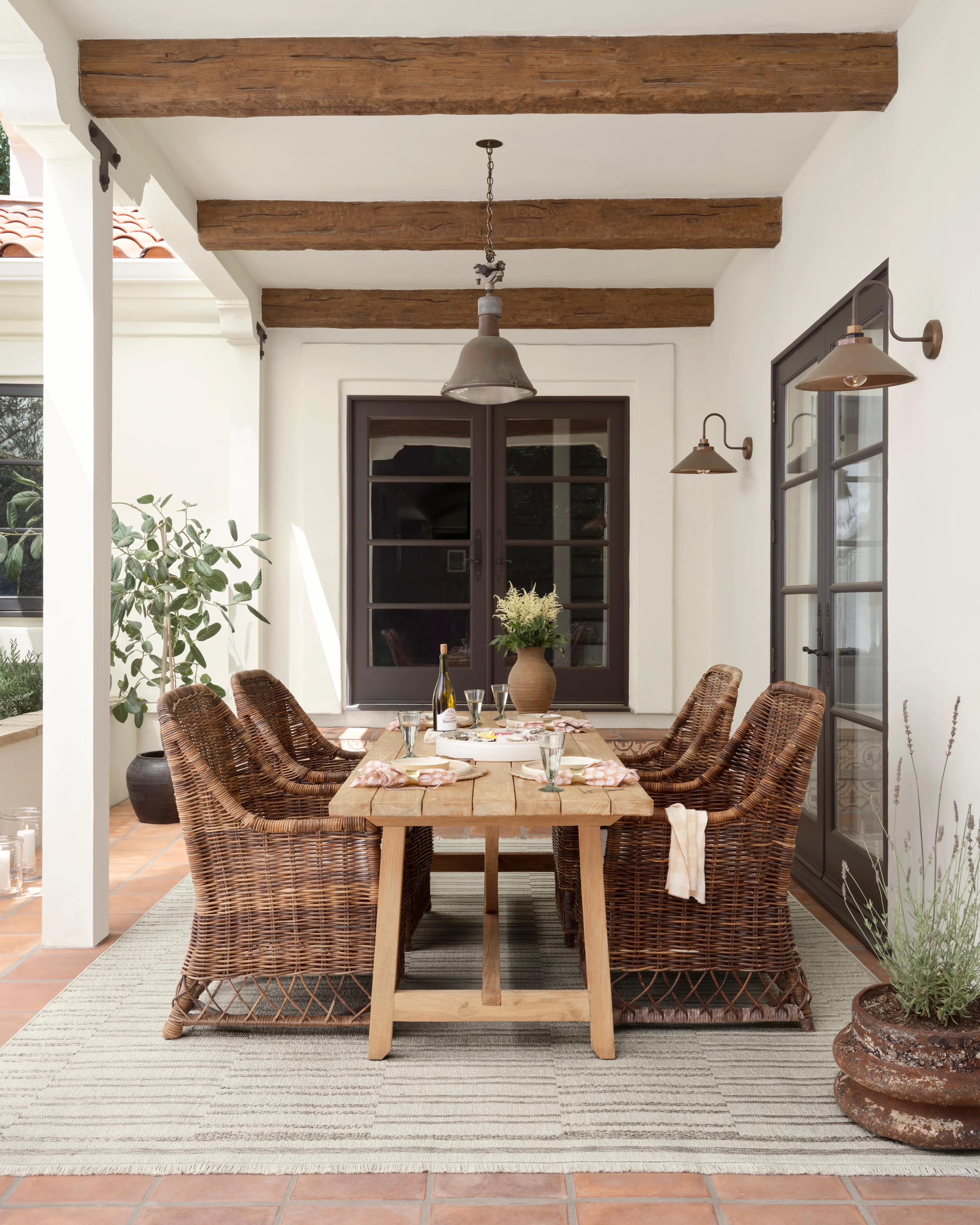 Amber Lewis × Loloi Malibu III Ivory / Dove Rug