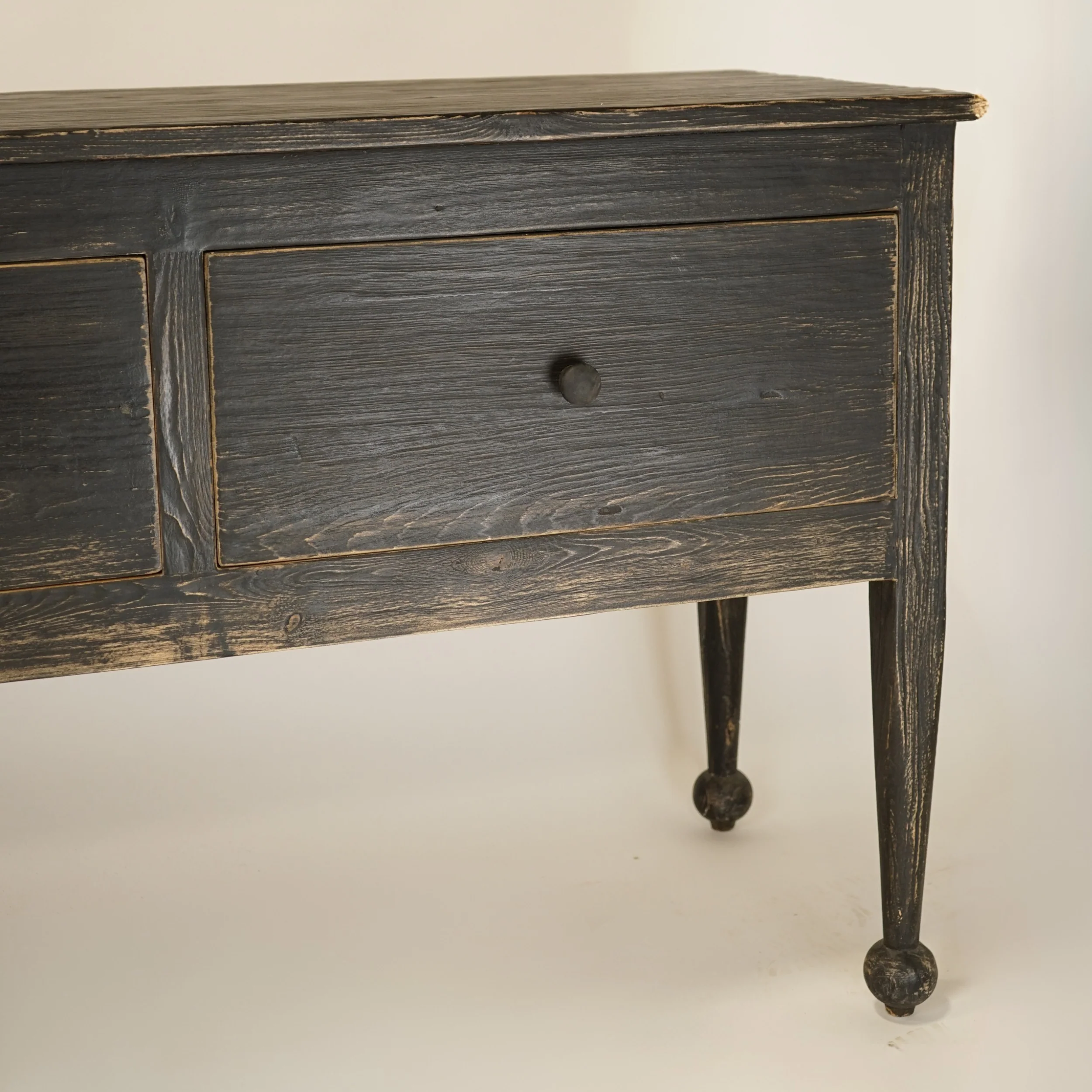 Margot Console - Image 2