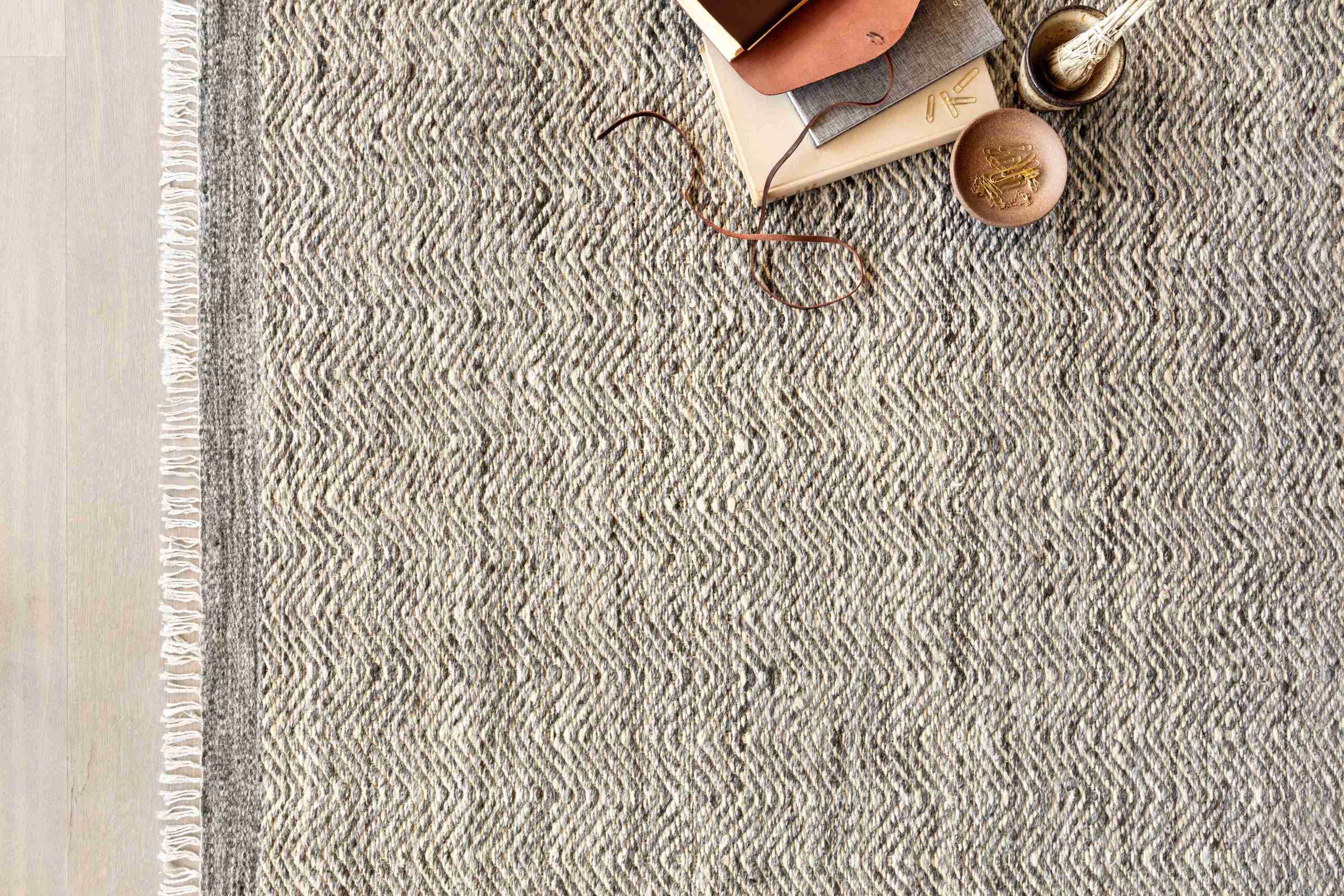 Omen Grey Rug - Image 3