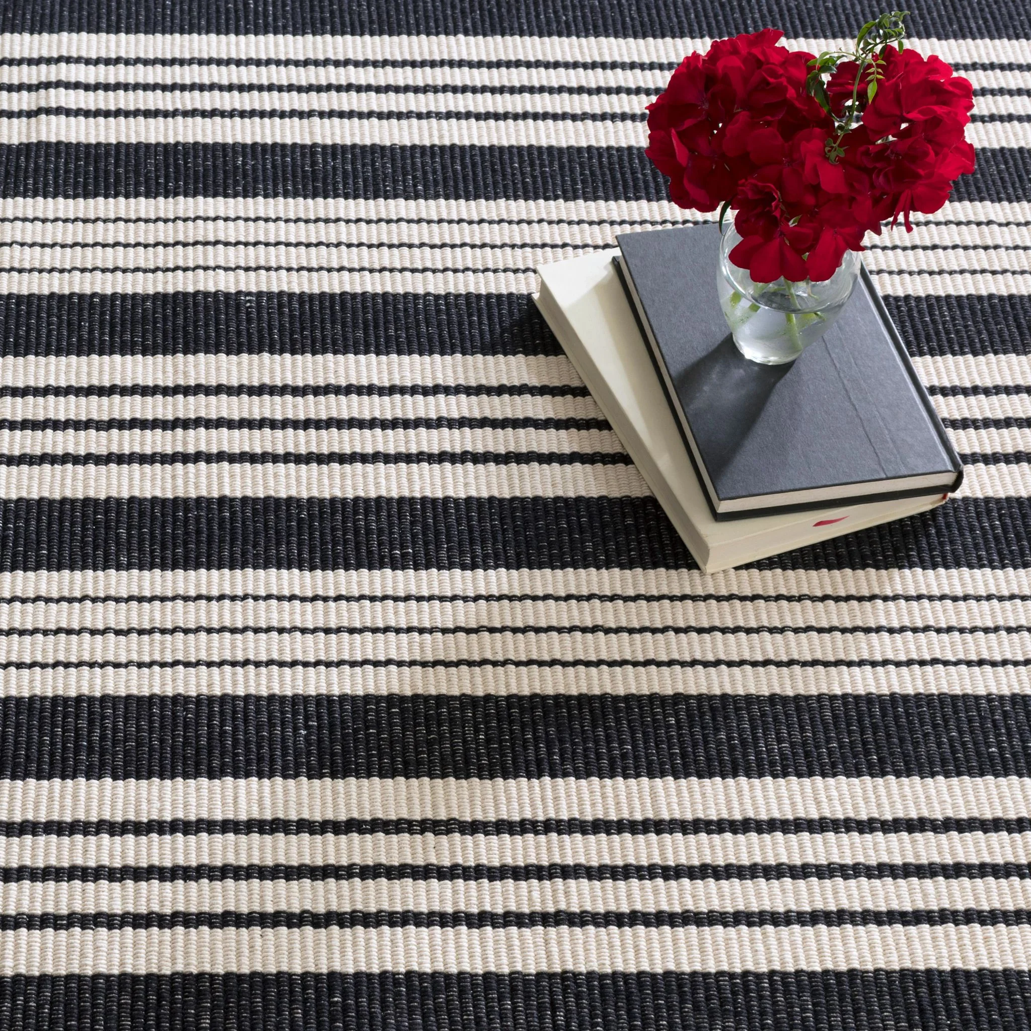 Birmingham Black Handwoven Cotton Rug - Image 2