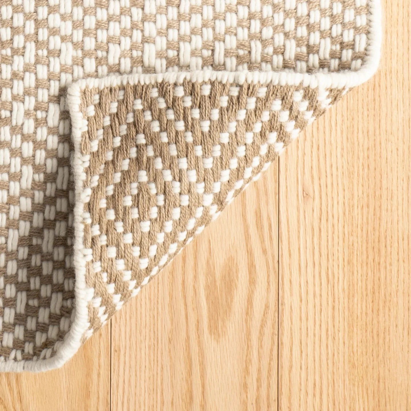 Cocchi Handwoven Wool Rug - Image 3