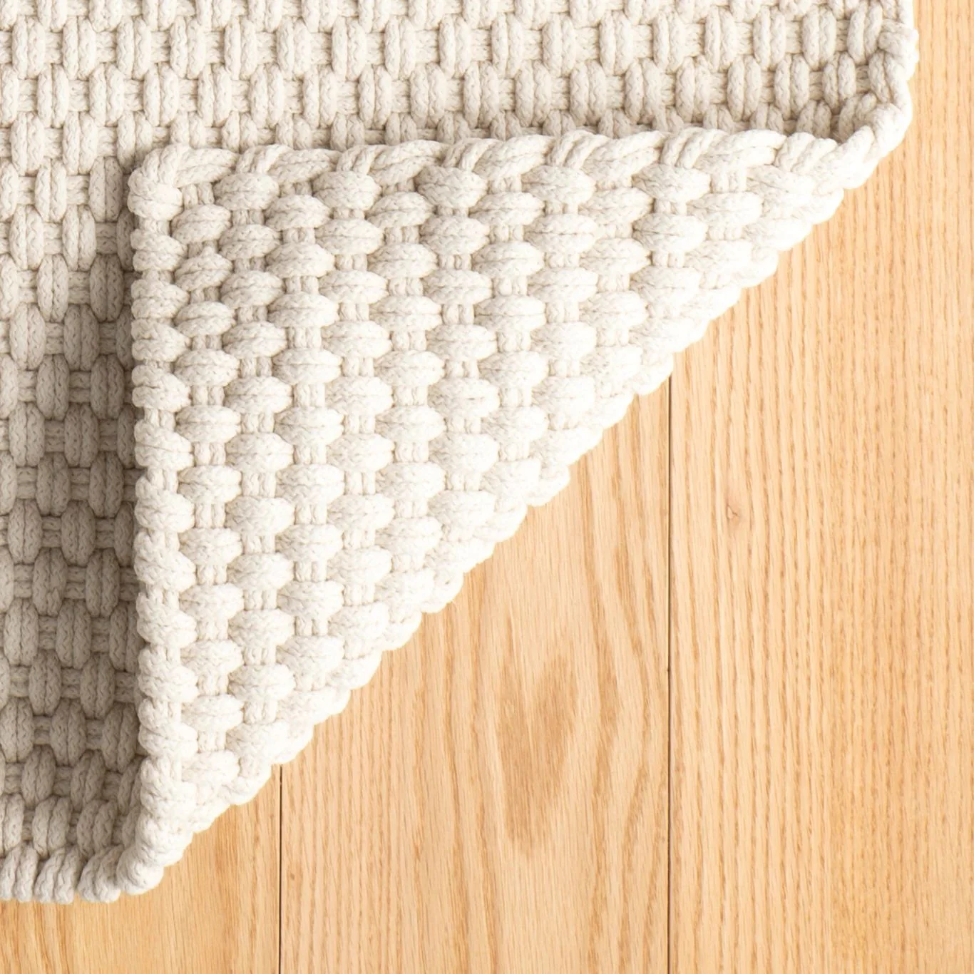 Rope Ivory Handwoven Indoor/Outdoor Rug - Image 3