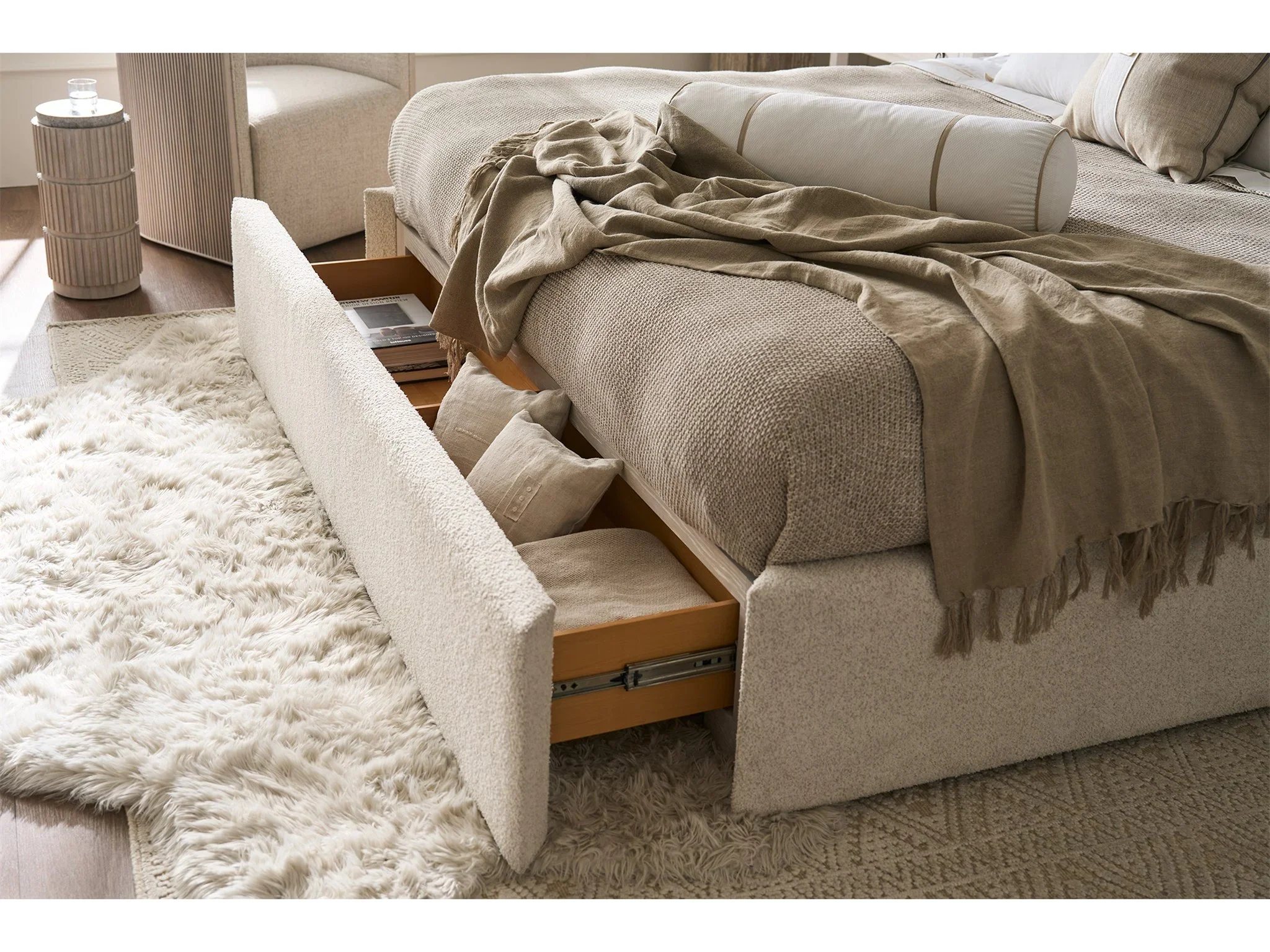 Oleander Storage Bed - Image 3