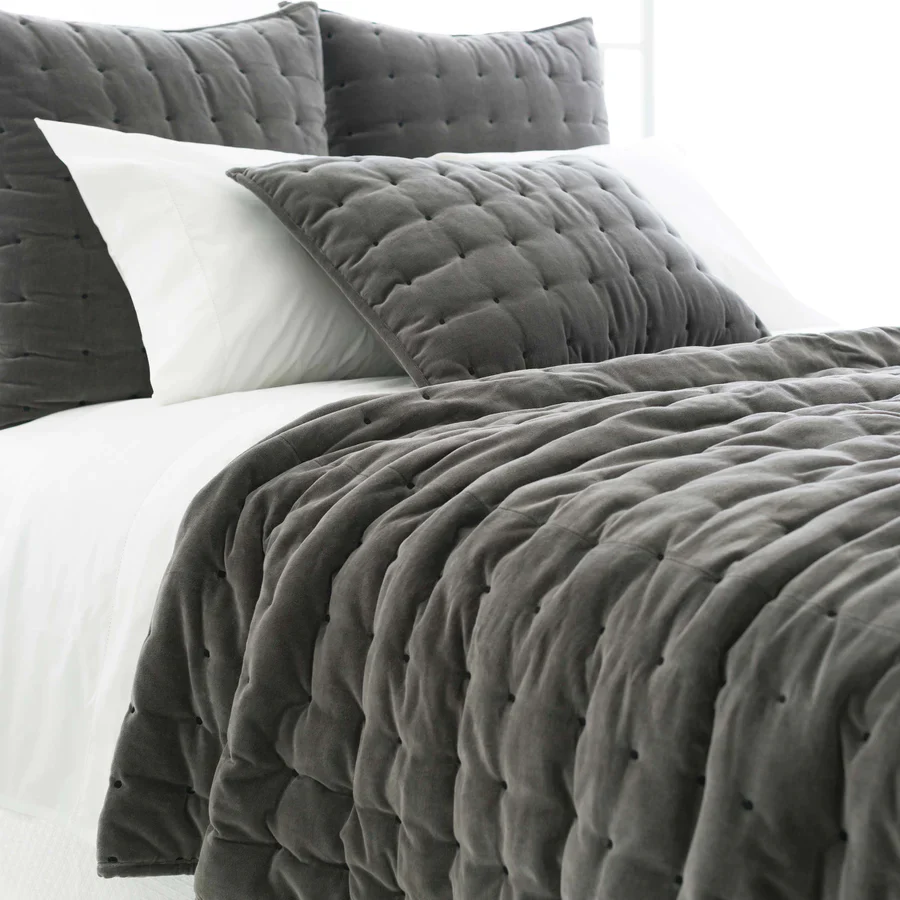 Noah Velvet Quilt - Image 2