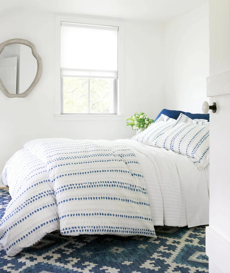 Suki Matelassé Coverlet - Image 3