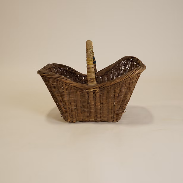 Goldie Vintage Basket - Image 1