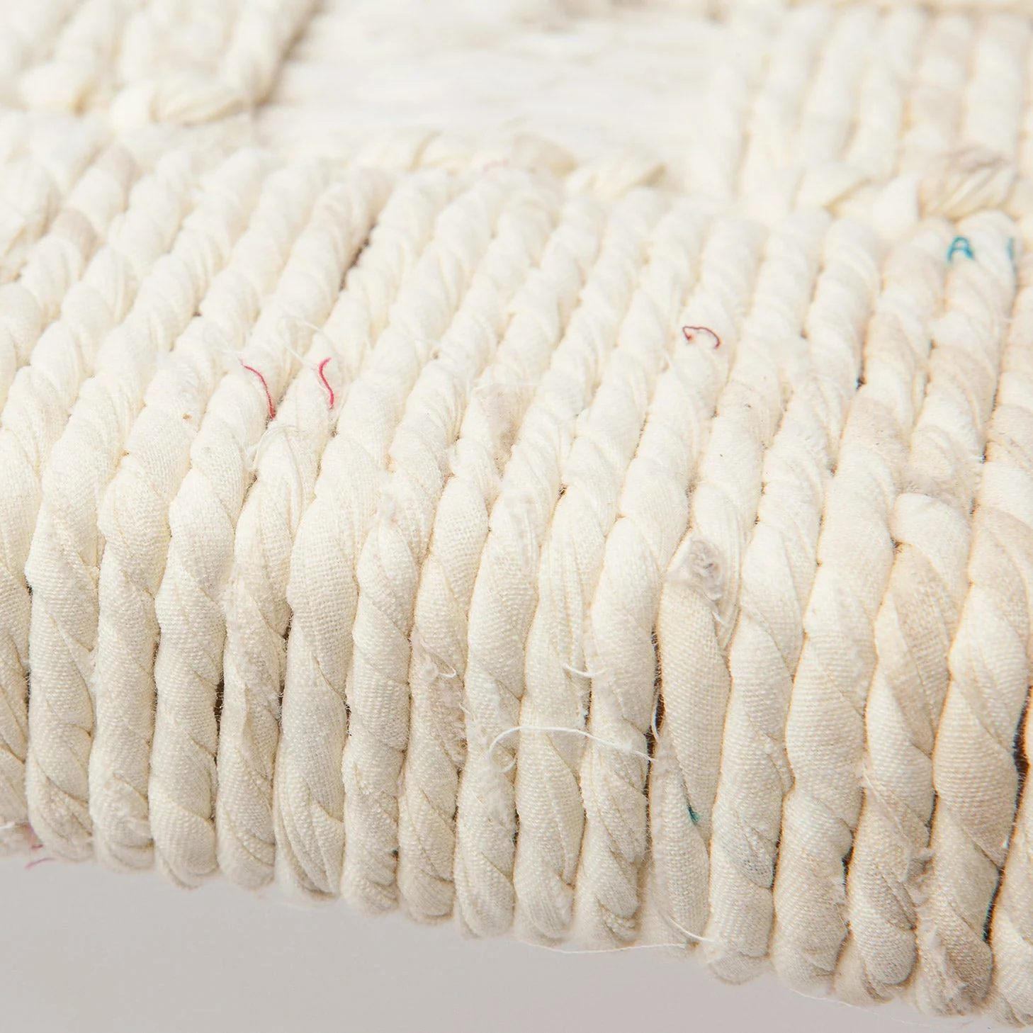 Sari Bench - Image 3