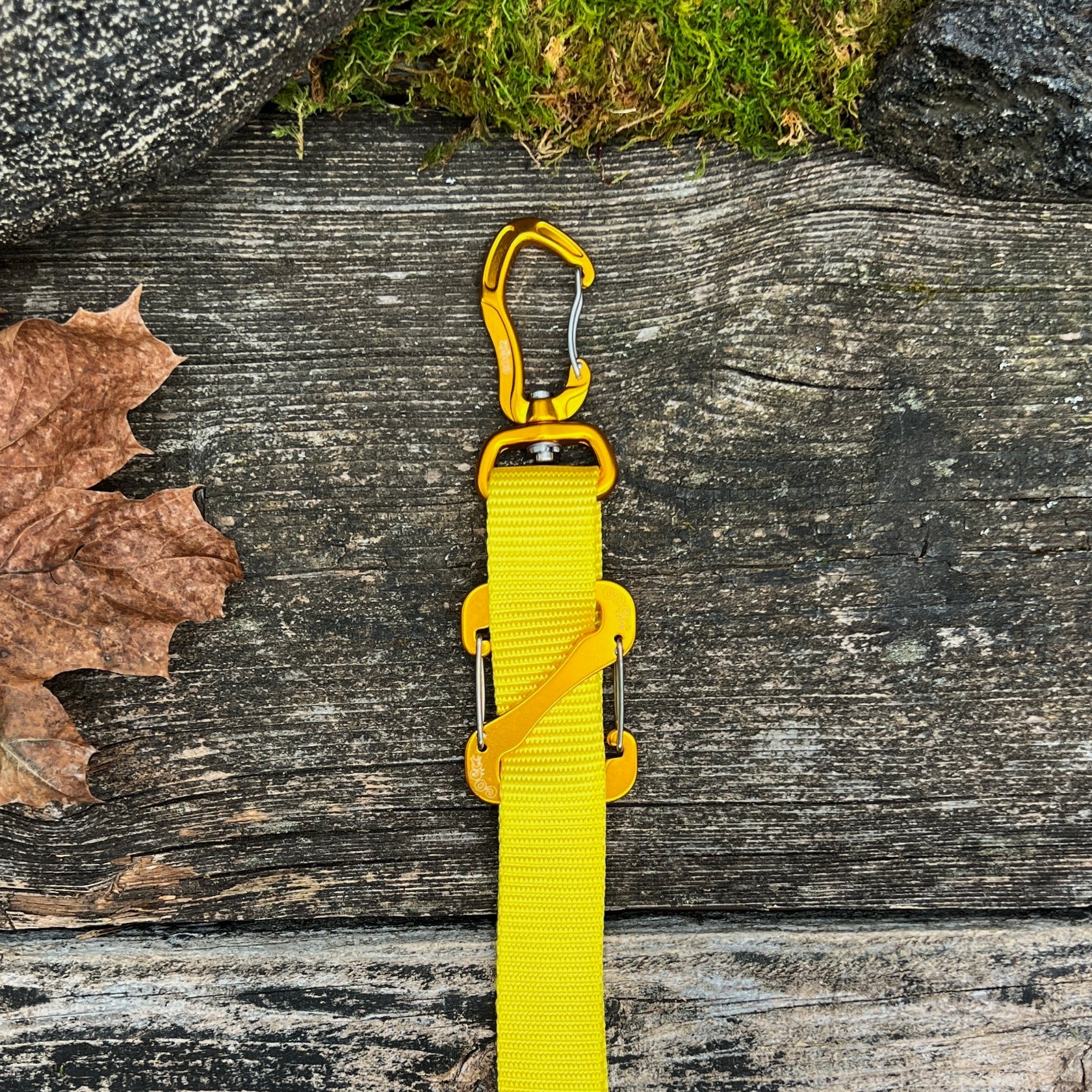 Canine Outdoor Crosswalk Clip Hands Free 10ft Dog Leash Yellow - Image 1